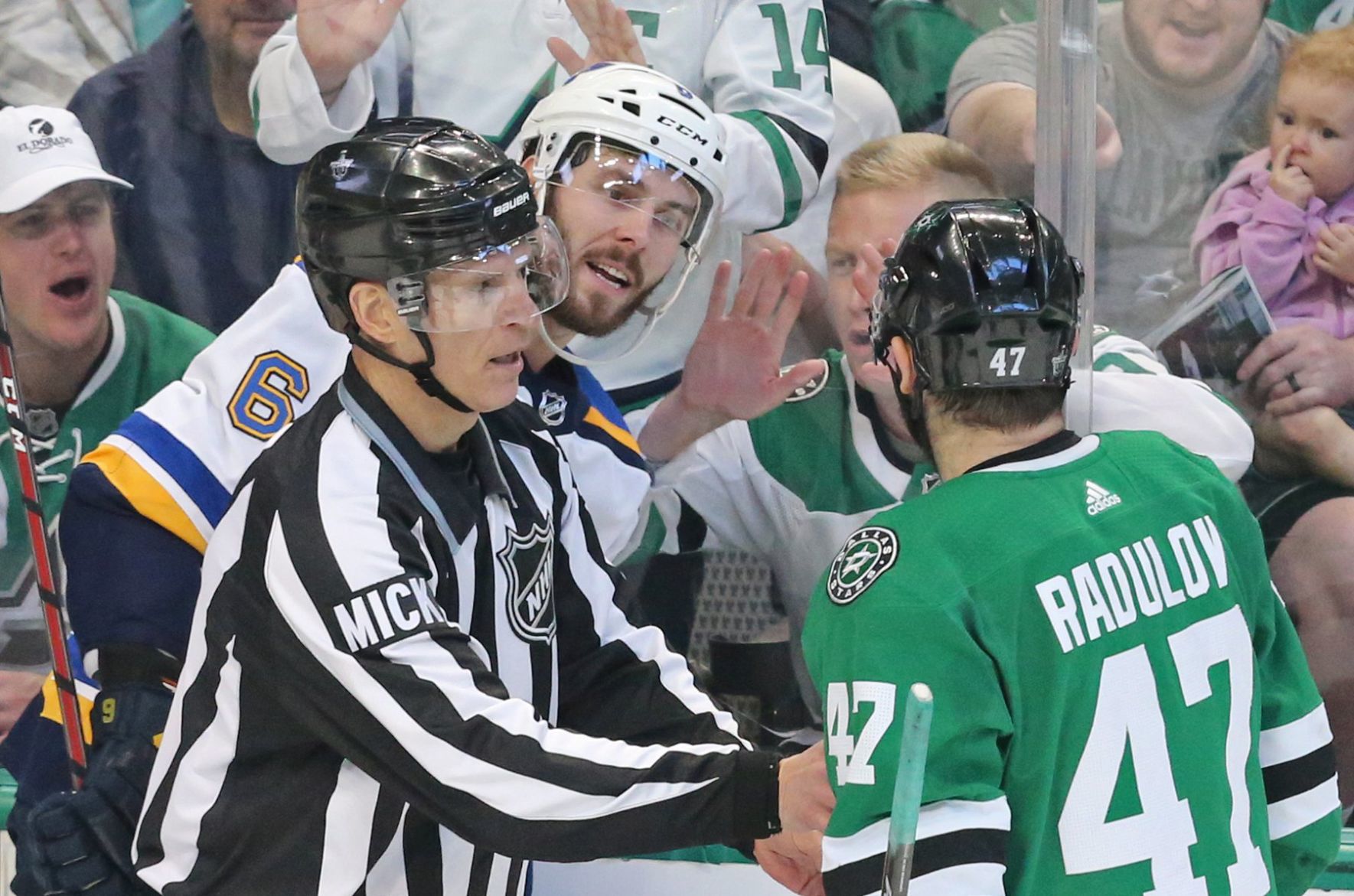 Edmundson jaws with Stars' Radulov